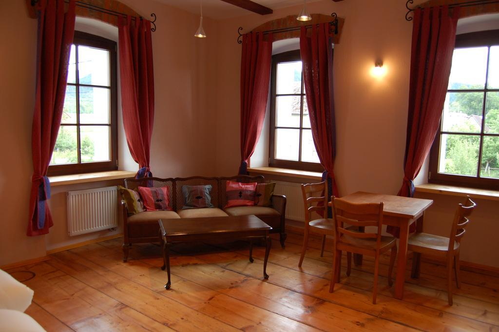 Rezydencja Terra Sudeta Bed and Breakfast Międzylesie Exteriör bild